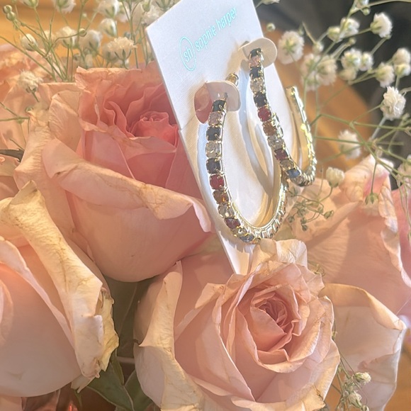 Hoops - Picture 2 of 7